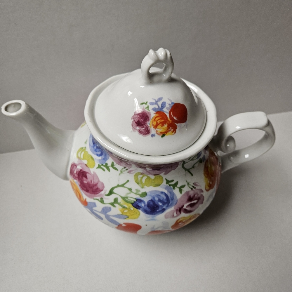 Watercolor Floral Ceramic‎ Teapot